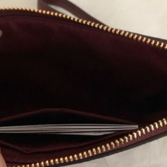 Coach NWT Signature Print Beach Umbrella Wristlet - Picture 4 of 6